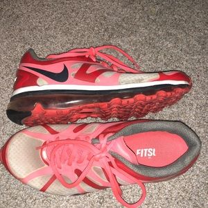 Nike Air Max!! Women’s size 8!